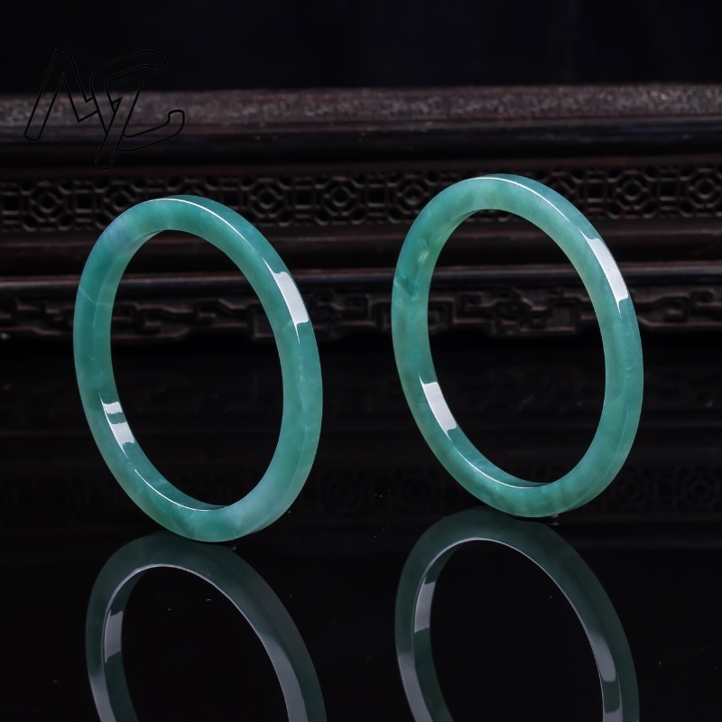Natural Emerald 48-62mm Burmes - огляд і ціна Cocktail Shaker Set